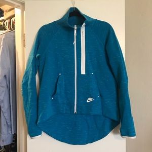 Nike Asymmetrical activewear zip up jacket M